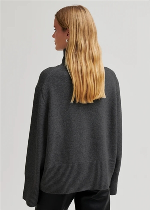 Alpha knit t-neck Charcoal Gray Second Female